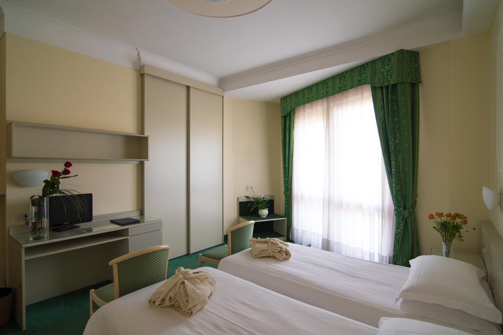 Hotel Terme Antoniano مونتيجروتو تيرمي المظهر الخارجي الصورة