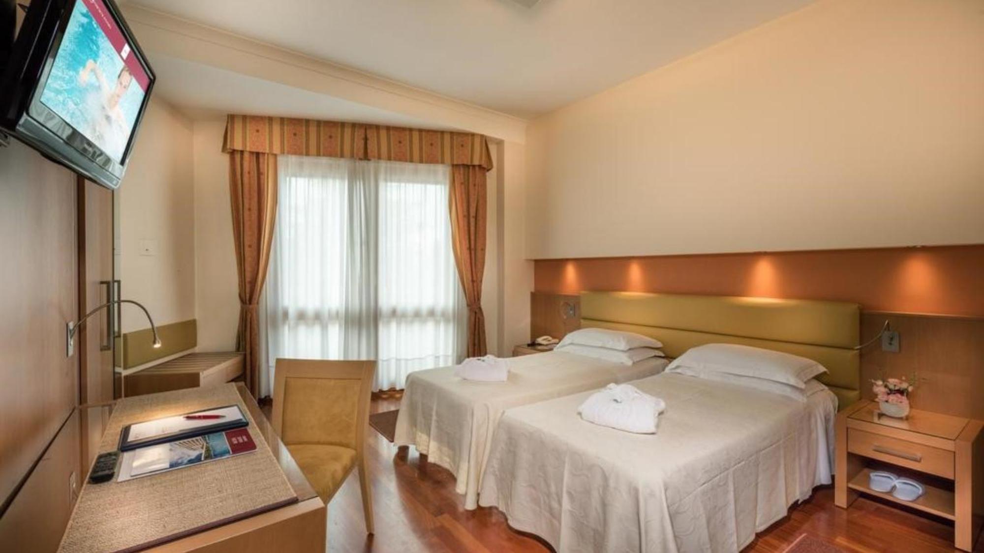 Hotel Terme Antoniano مونتيجروتو تيرمي المظهر الخارجي الصورة