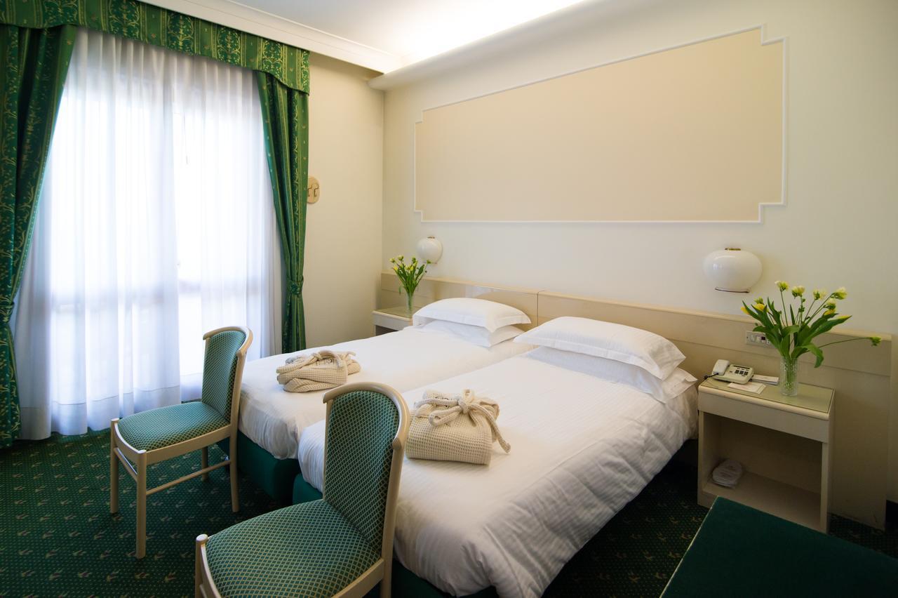 Hotel Terme Antoniano مونتيجروتو تيرمي المظهر الخارجي الصورة
