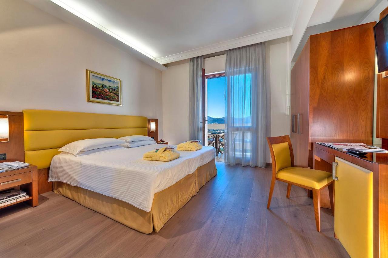 Hotel Terme Antoniano مونتيجروتو تيرمي المظهر الخارجي الصورة