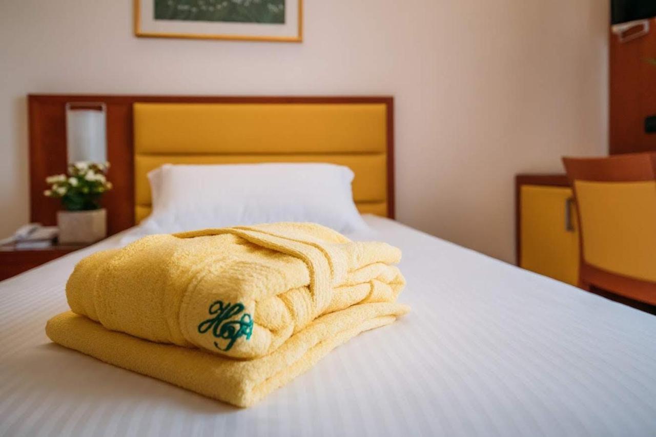 Hotel Terme Antoniano مونتيجروتو تيرمي المظهر الخارجي الصورة